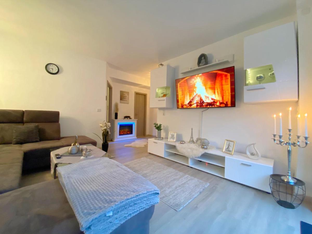 Moderne Fewo Weinberge Netflix Apartment Zell an der Mosel Bagian luar foto