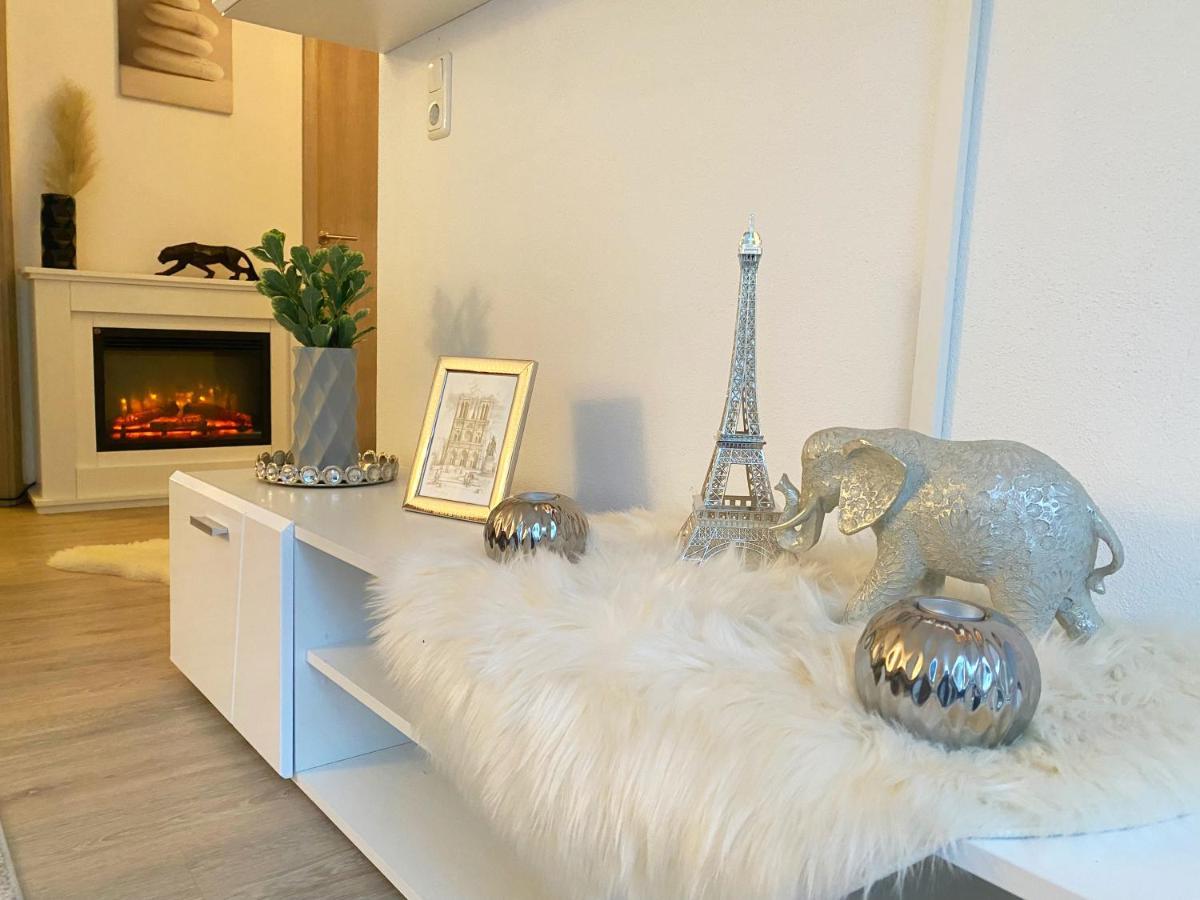 Moderne Fewo Weinberge Netflix Apartment Zell an der Mosel Bagian luar foto
