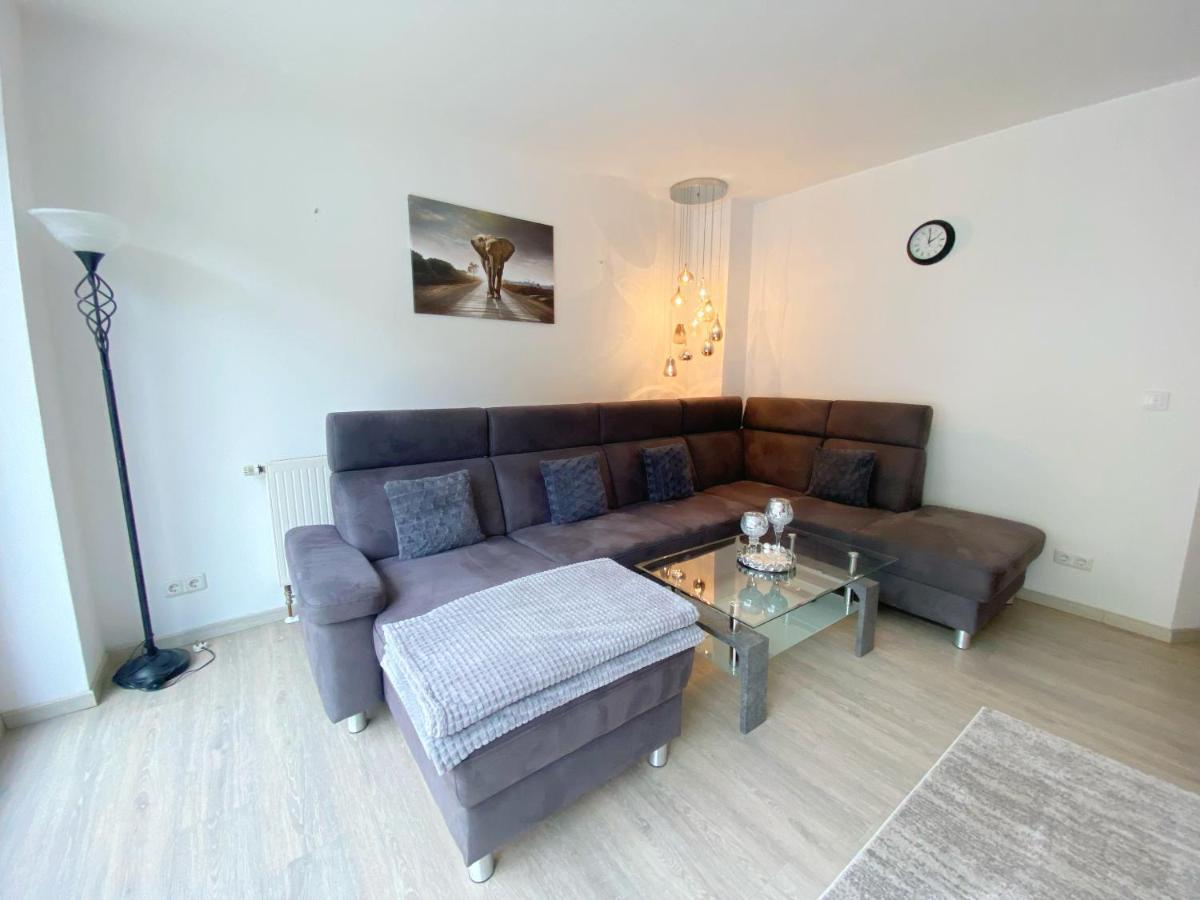 Moderne Fewo Weinberge Netflix Apartment Zell an der Mosel Bagian luar foto